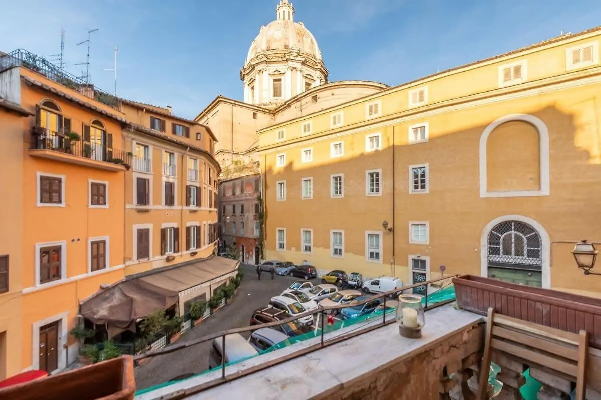 Campo De Fiori Stylish Apartment Rome Italy
